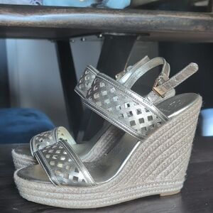 Tory Burch Wedges NWOT Size 10